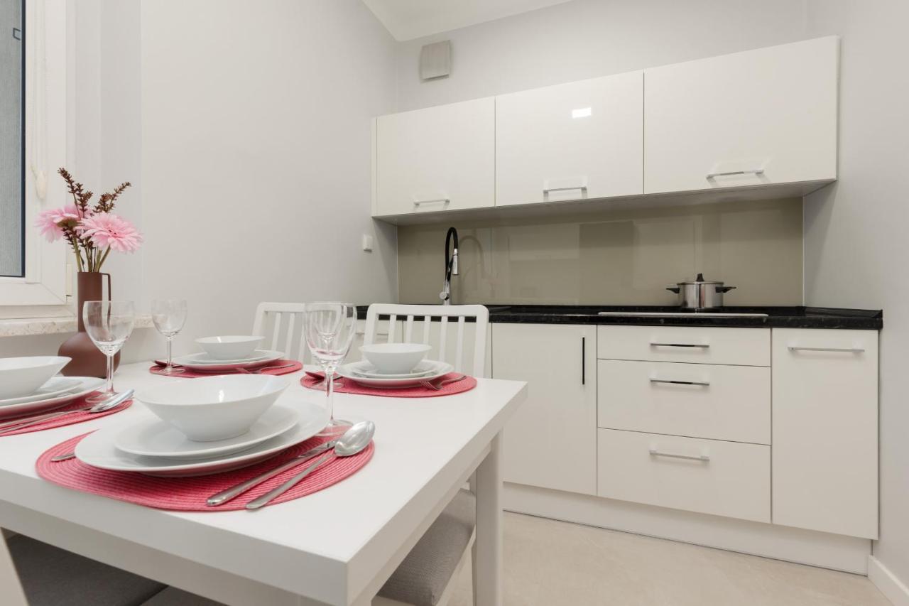 Bright Apartment Kasprzaka Warsaw Wola Near Metro Station By Noclegi Renters Exterior photo