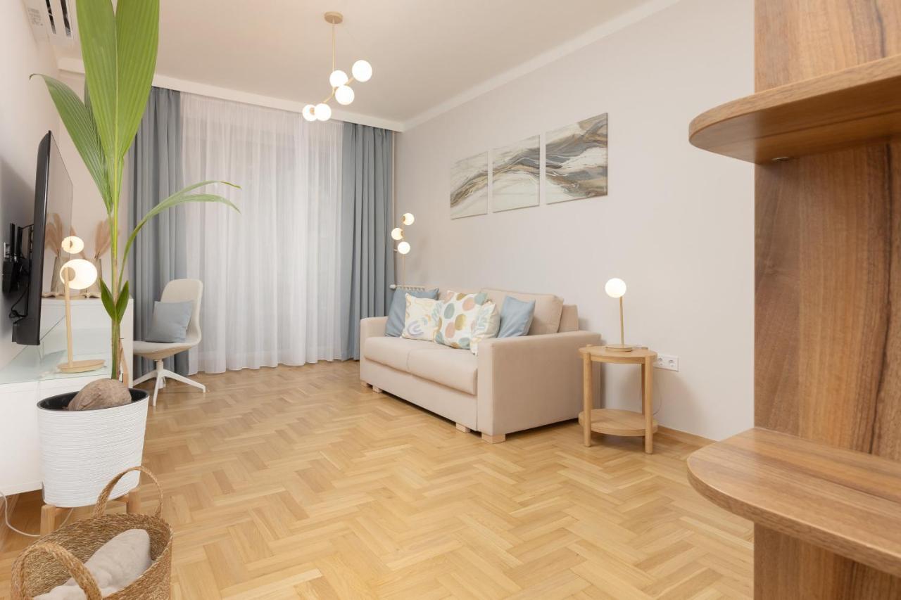Bright Apartment Kasprzaka Warsaw Wola Near Metro Station By Noclegi Renters Exterior photo