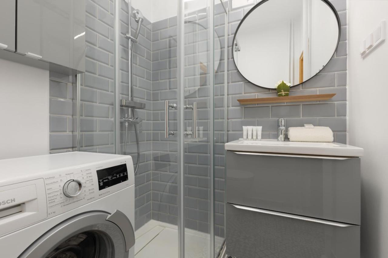 Bright Apartment Kasprzaka Warsaw Wola Near Metro Station By Noclegi Renters Exterior photo