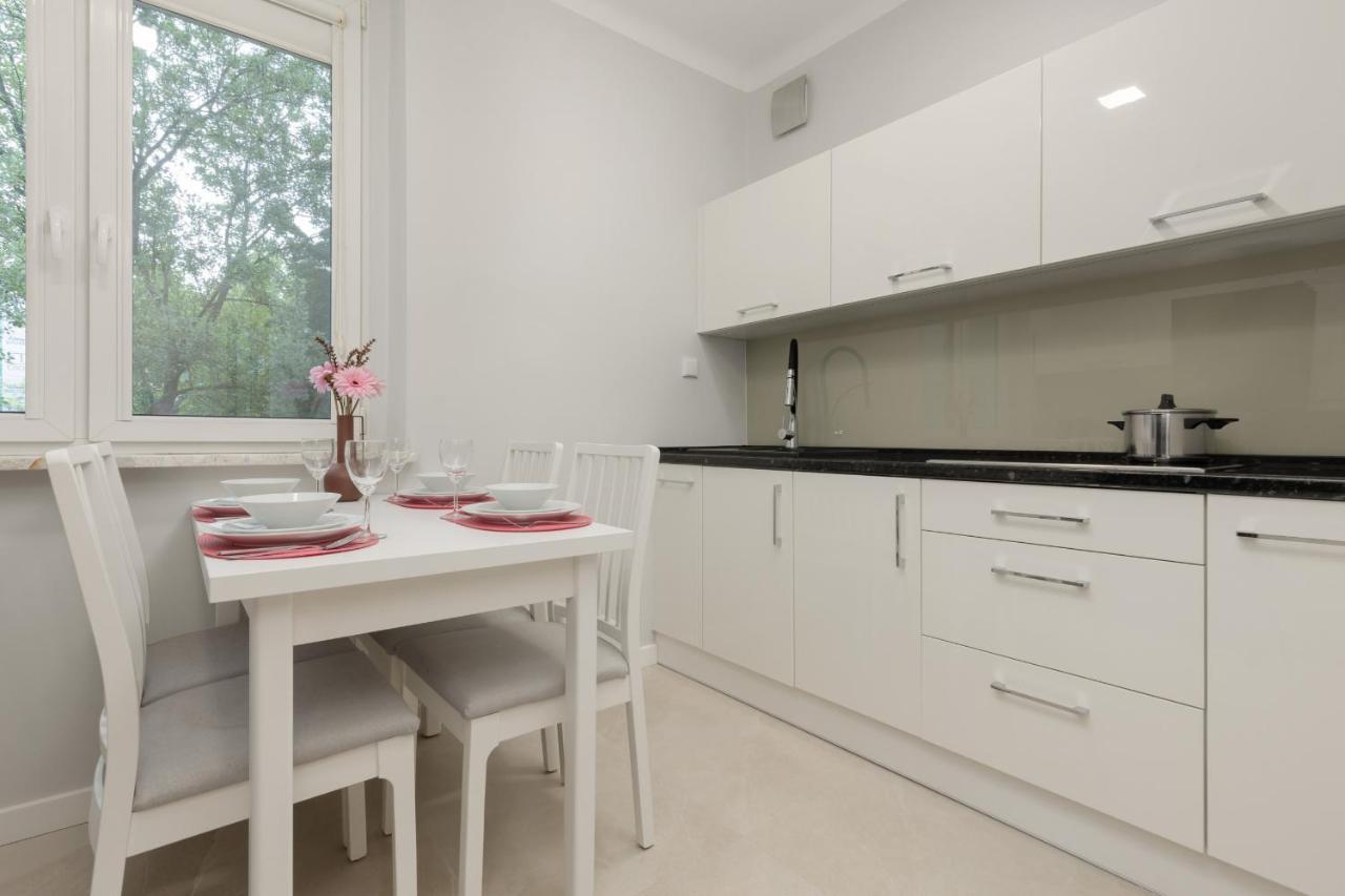 Bright Apartment Kasprzaka Warsaw Wola Near Metro Station By Noclegi Renters Exterior photo
